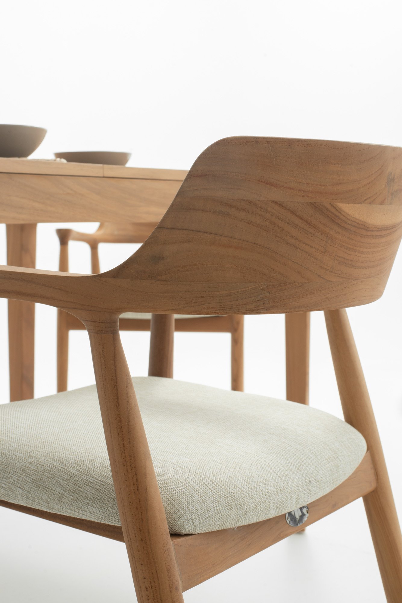 EXTENSION INDOOR DINING TABLE&HIROSHIMA CHAIR Thumbnail